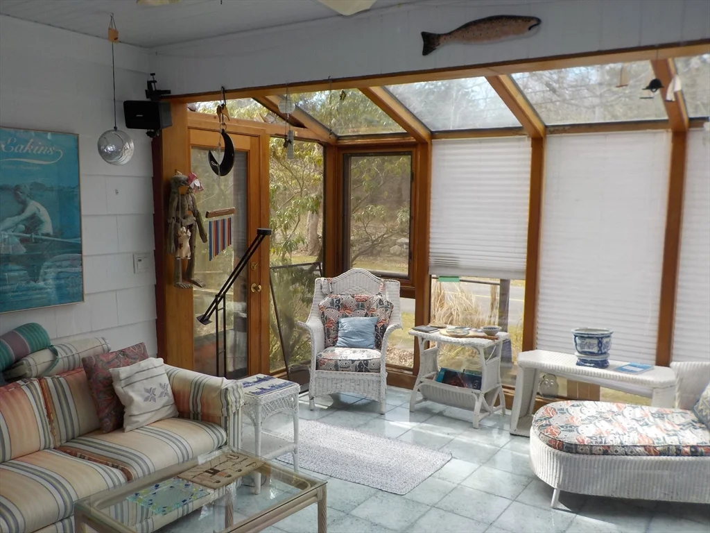 186 Brayton Point Rd, Acoaxet