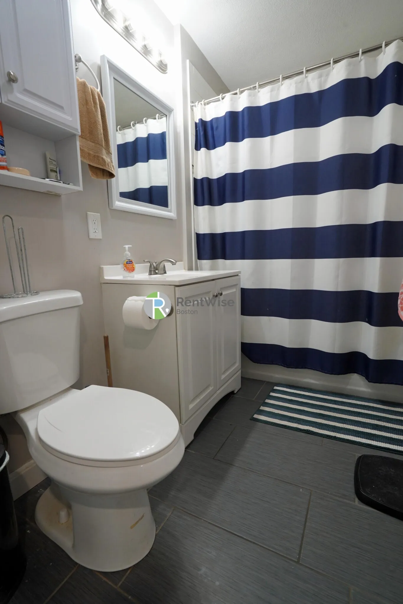 4 Lorraine Ter, Allston