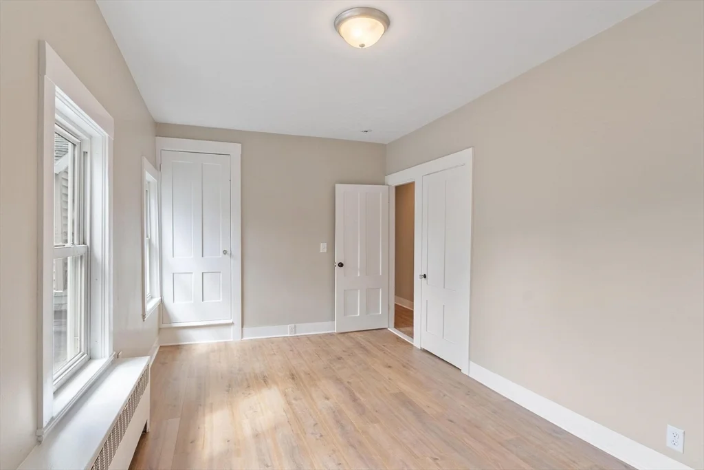 20 School St, Jackson Square