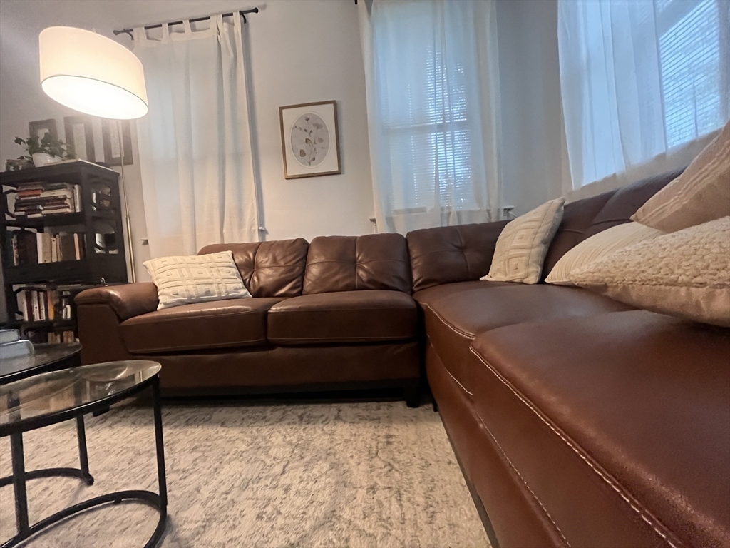 1662 Commonwealth Ave, Brighton