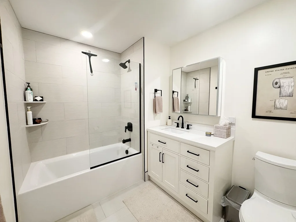 277 Border St, East Boston