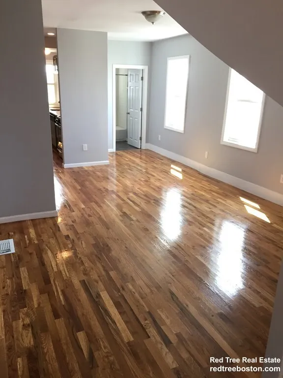 39 Pinckney St, East Somerville