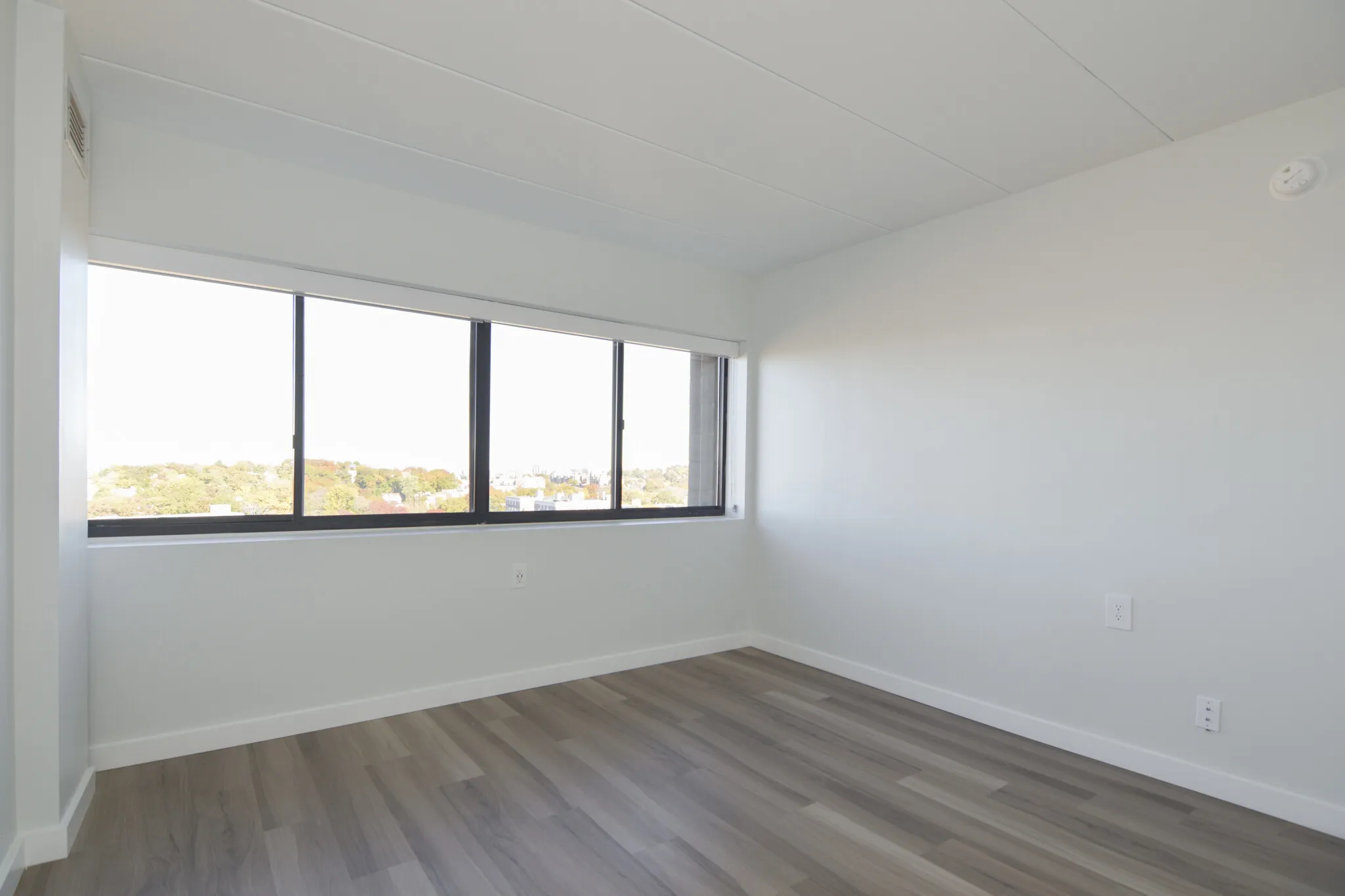 1925 Commonwealth Ave, Brighton