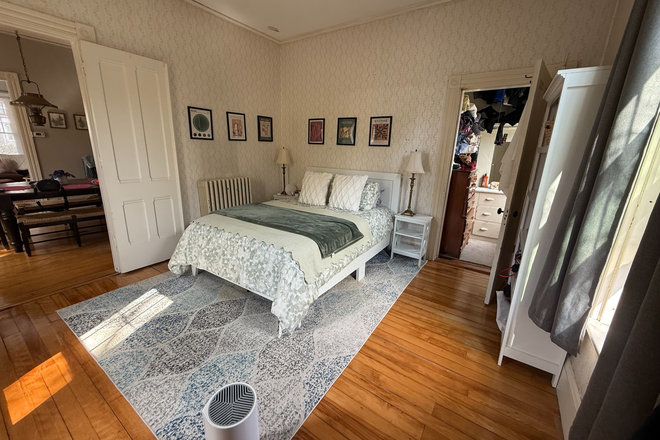 9 Hollis St, Newton Corner