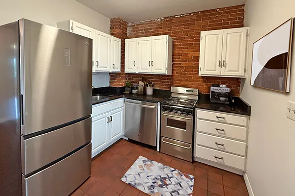 164 Broadway, East Somerville