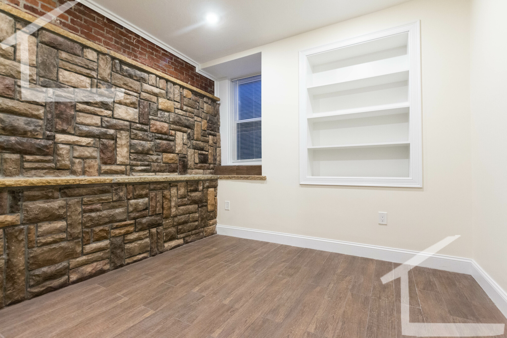 1616 Beacon St, Corey Hill