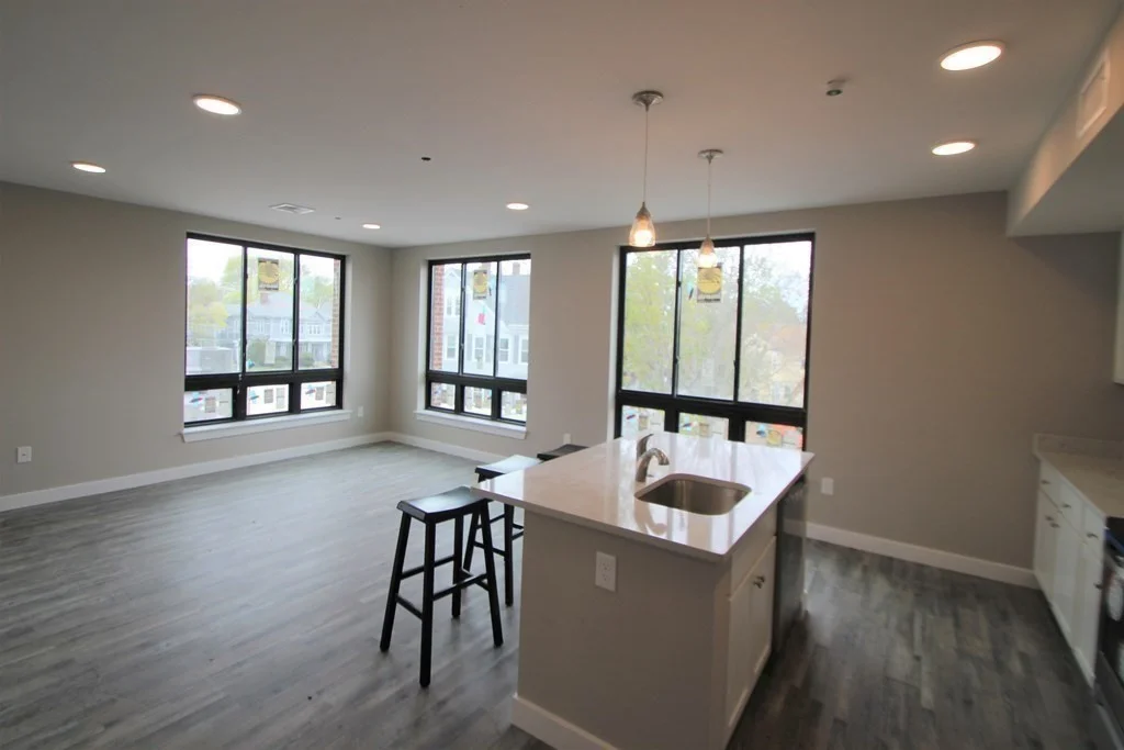 629 Washington St, Whitman