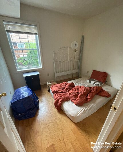 34A Raymond St, Allston