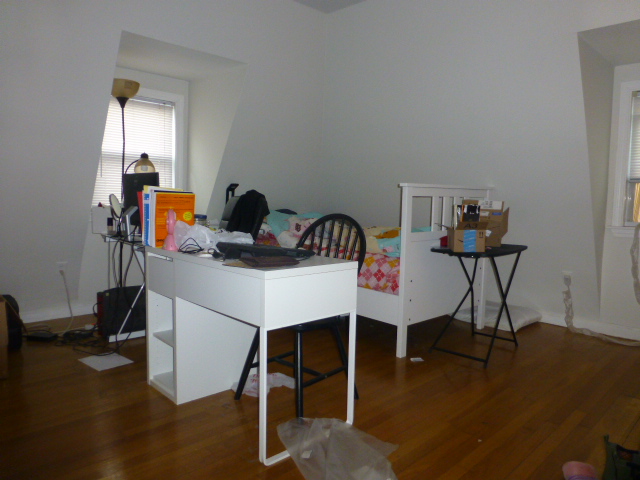 3 bed, 1.5 bath apartment for rent at 1135 Commonwealth Ave Unit K, Allston — photo 2 of 4