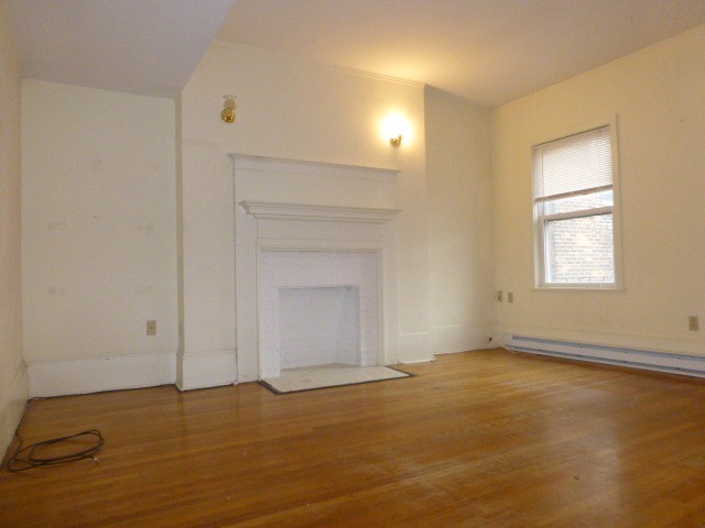 1404 Beacon St, Corey Hill