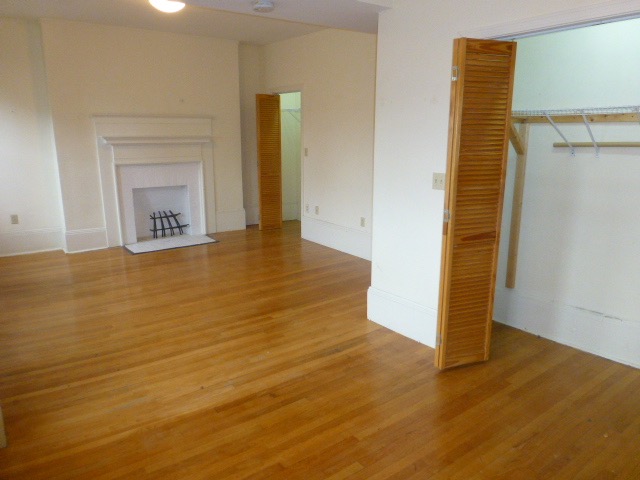 1404 Beacon St, Corey Hill