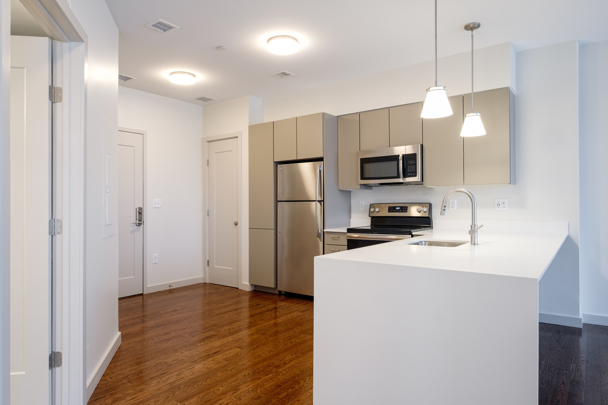 455 Harvard St, North Brookline