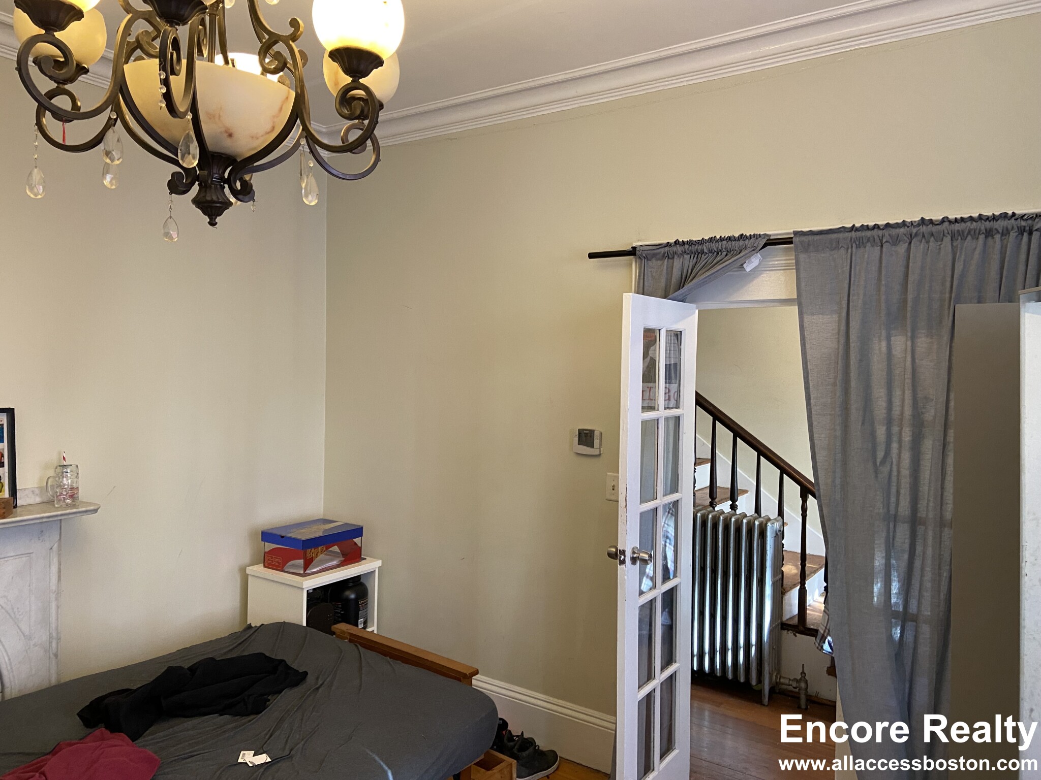 75 Alleghany St, Mission Hill