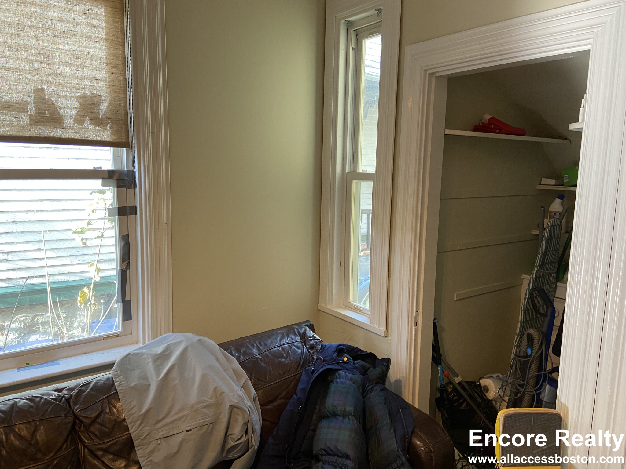 75 Alleghany St, Mission Hill