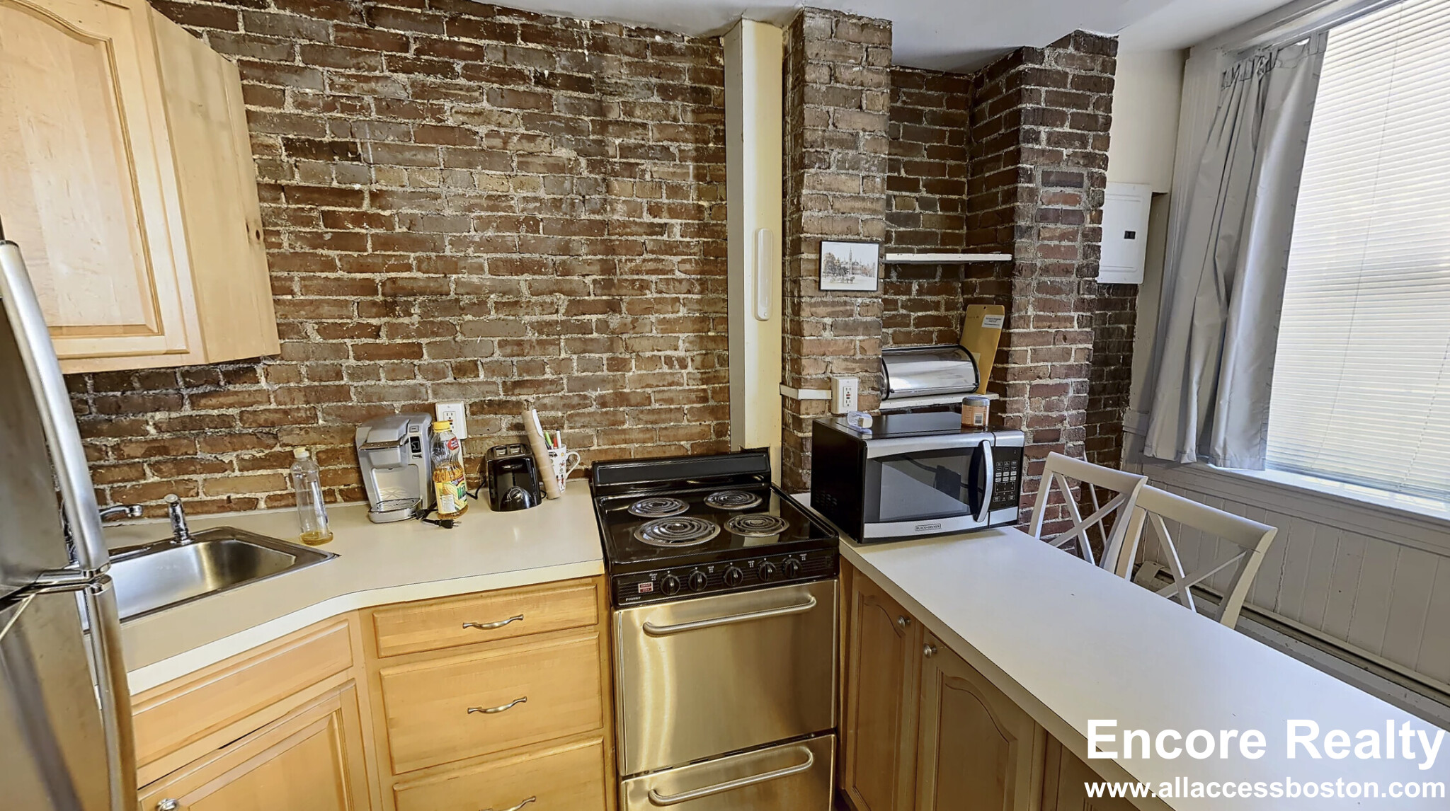 6 Symphony Rd, Fenway