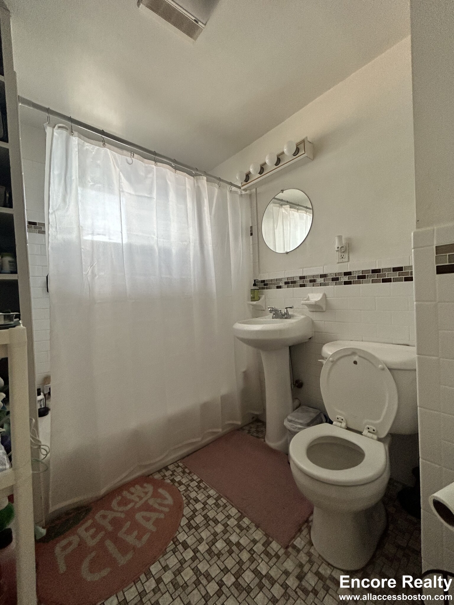 505 Washington St, Brighton