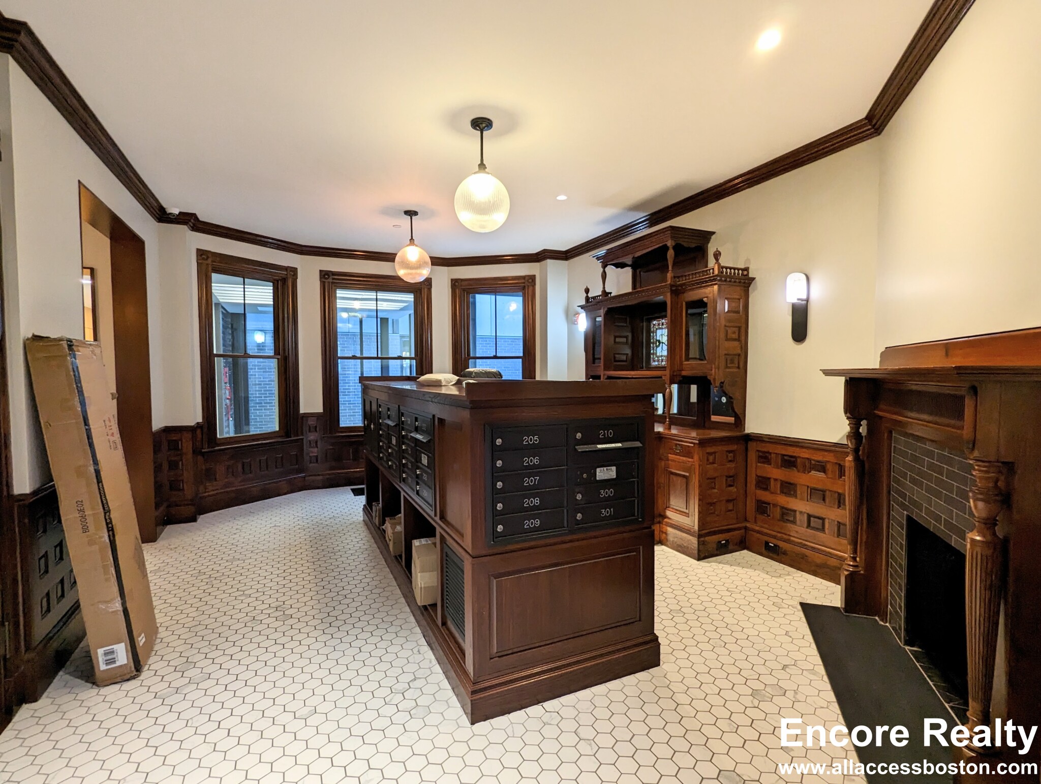 83 Gardner St, Allston