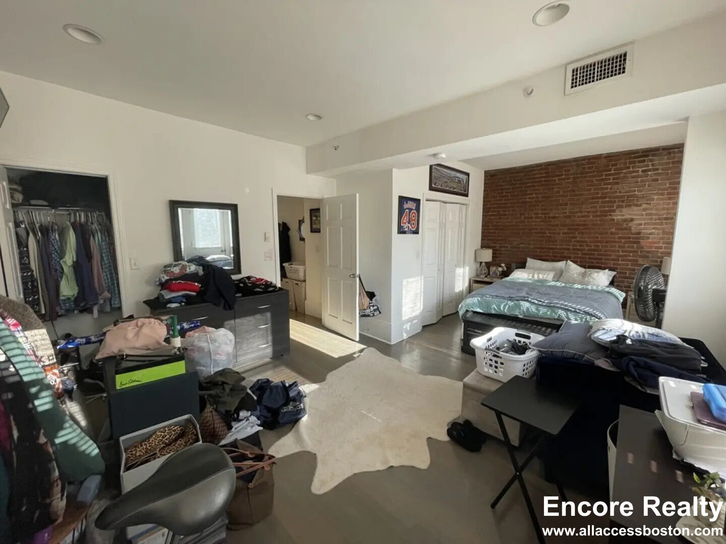 1404 Beacon St, Corey Hill