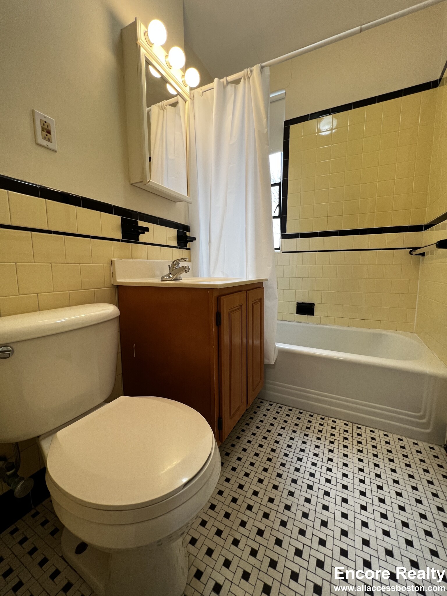 91 Longwood Ave, Coolidge Corner