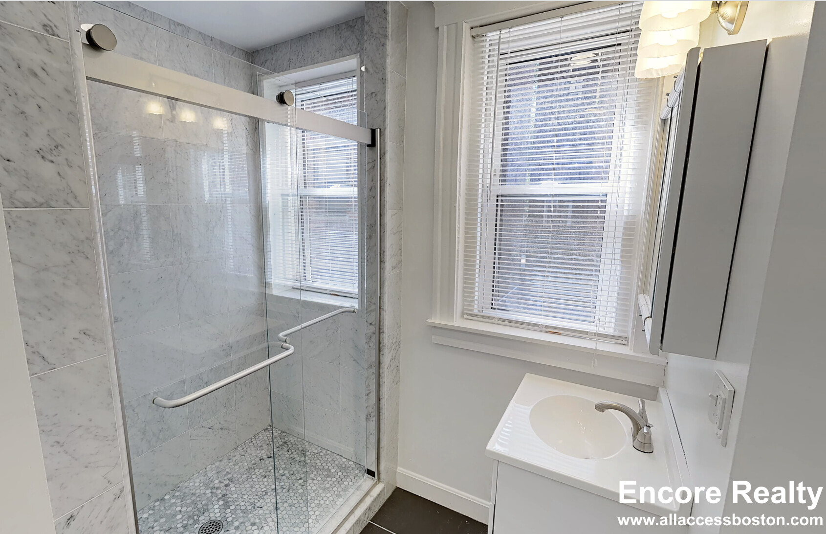 51 Queensberry St, Fenway