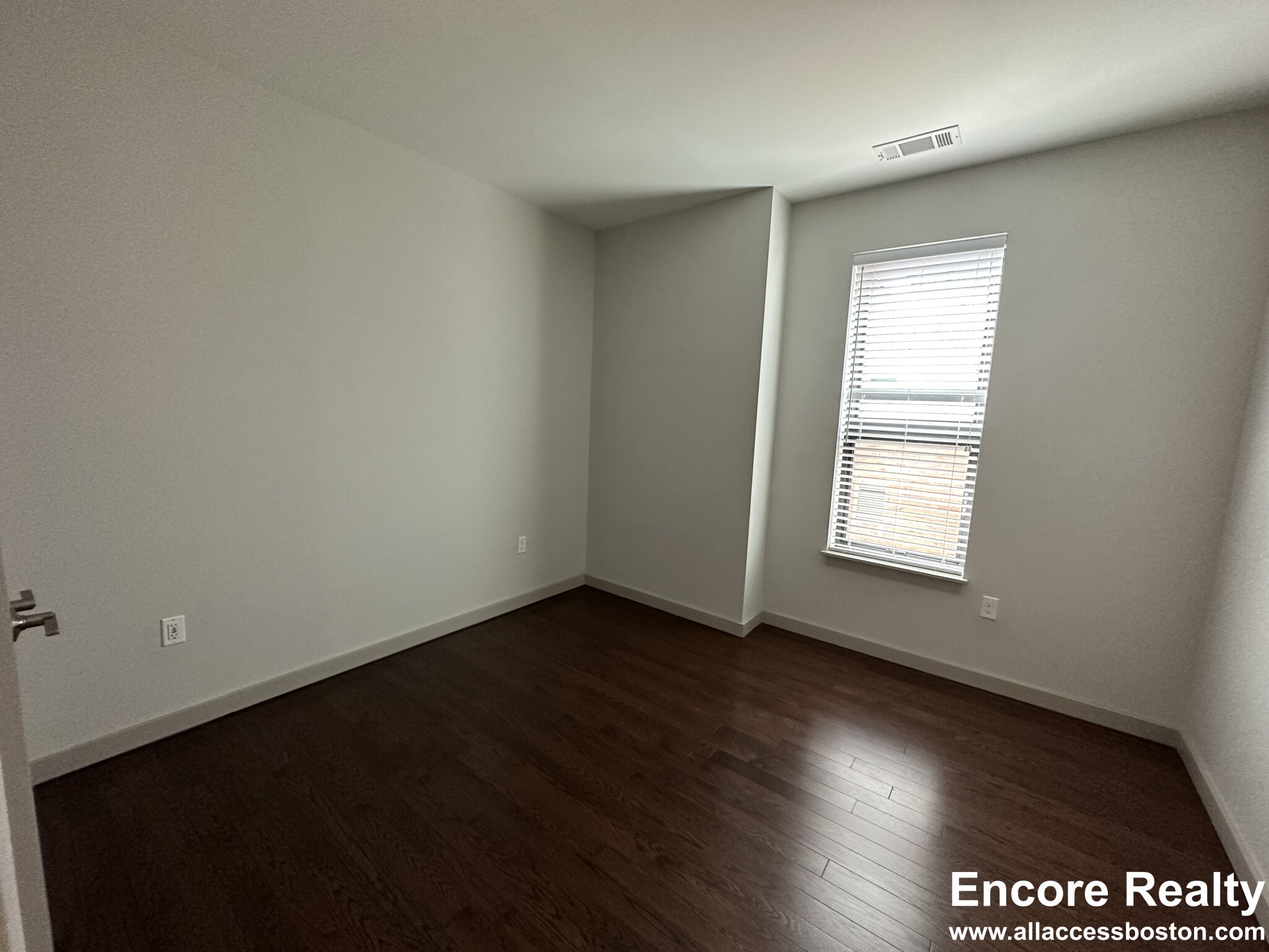 45 Marion St, Coolidge Corner