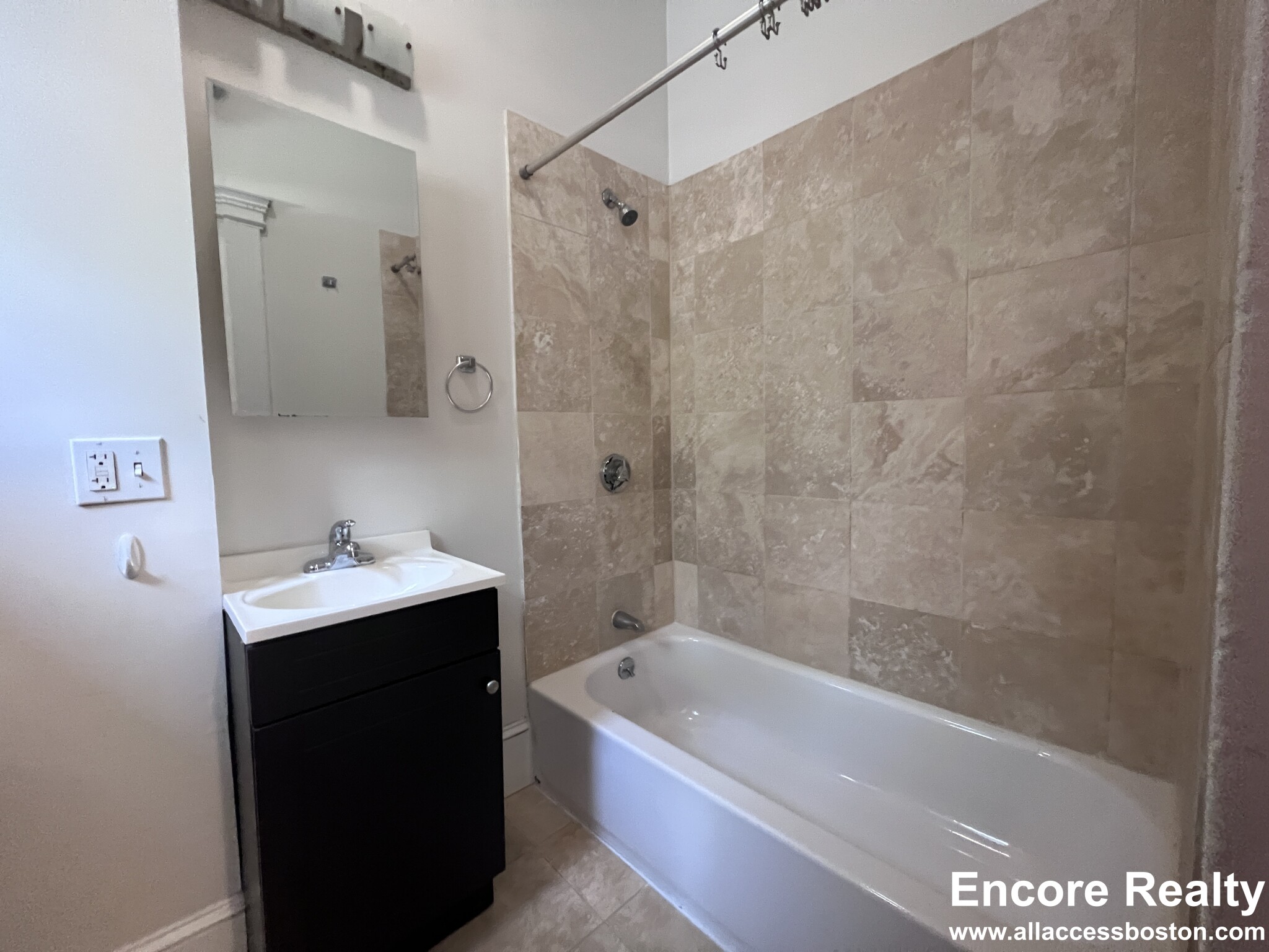 38 Hemenway St, Fenway