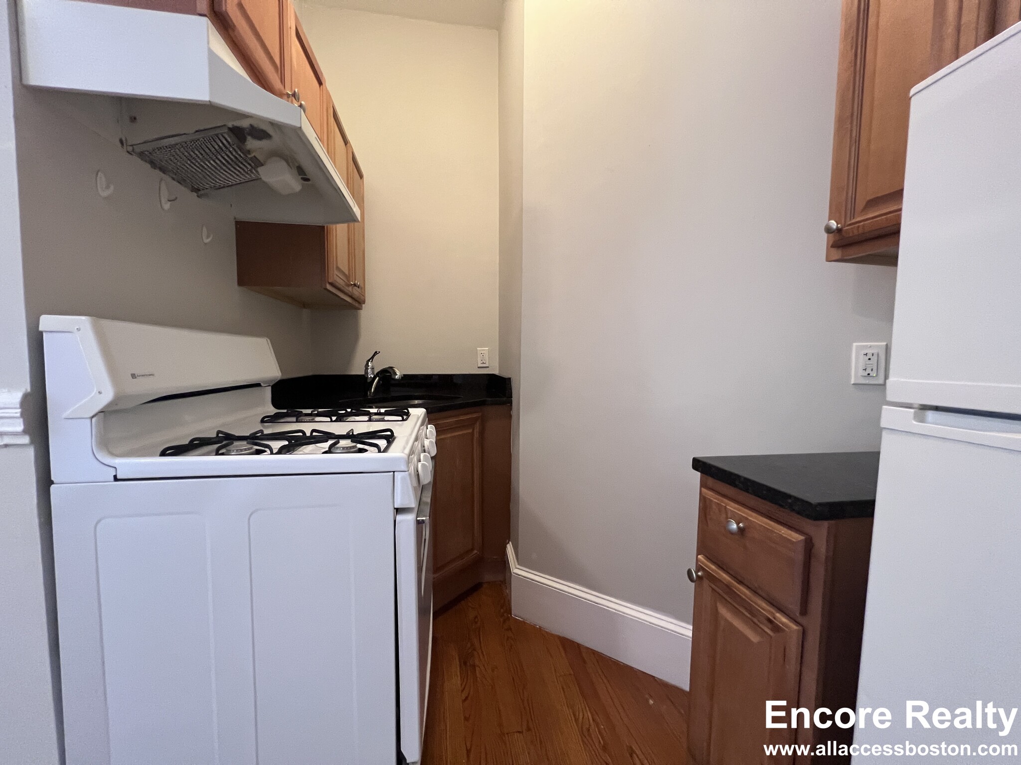 38 Hemenway St, Fenway