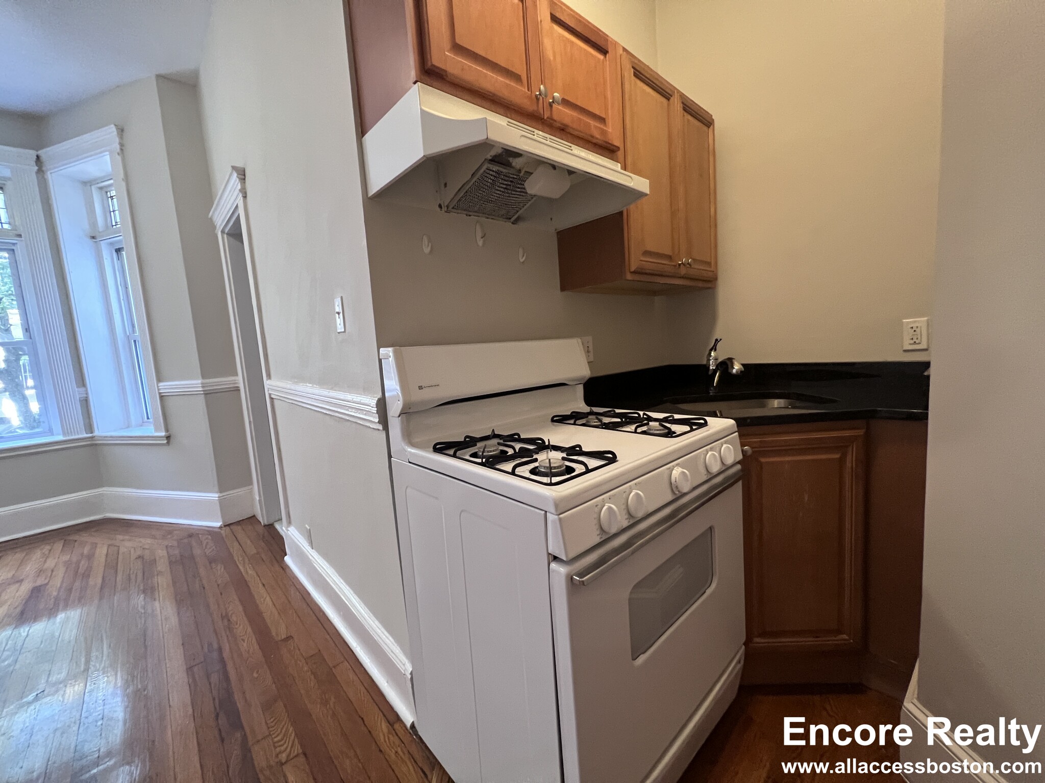 38 Hemenway St, Fenway