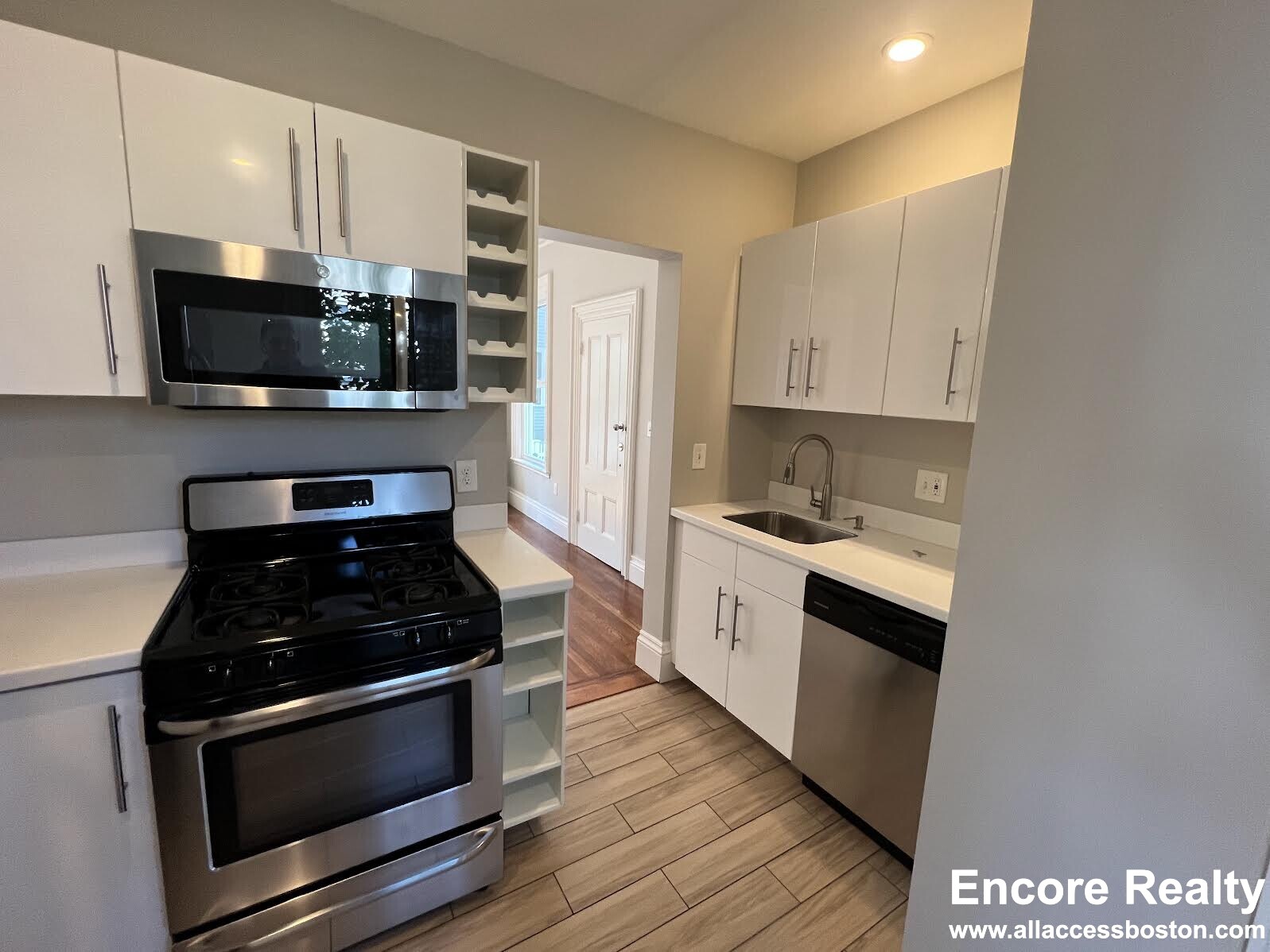 13 Pleasant St, Central Square