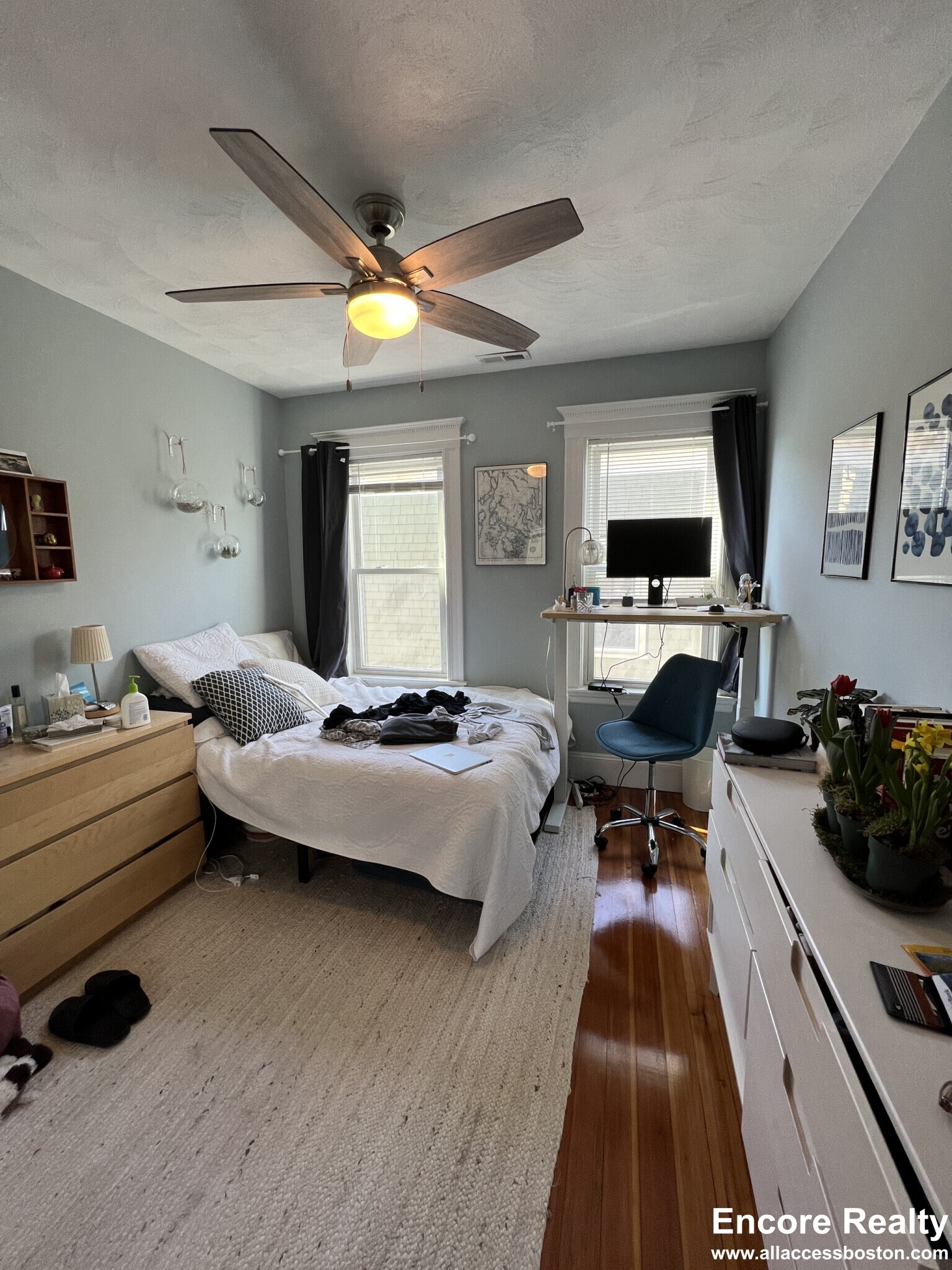 305 Highland Ave, Powder House Square