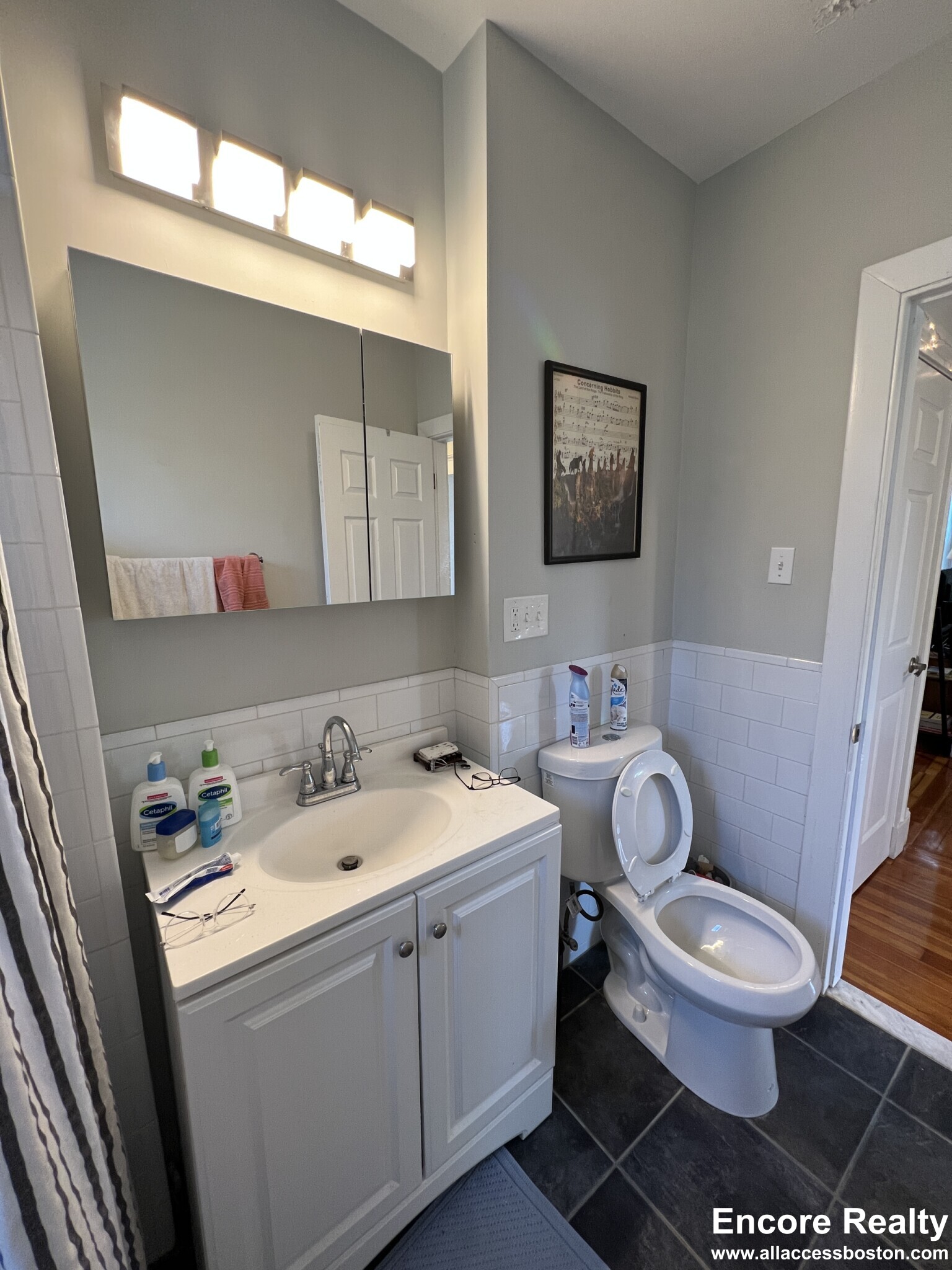 305 Highland Ave, Powder House Square