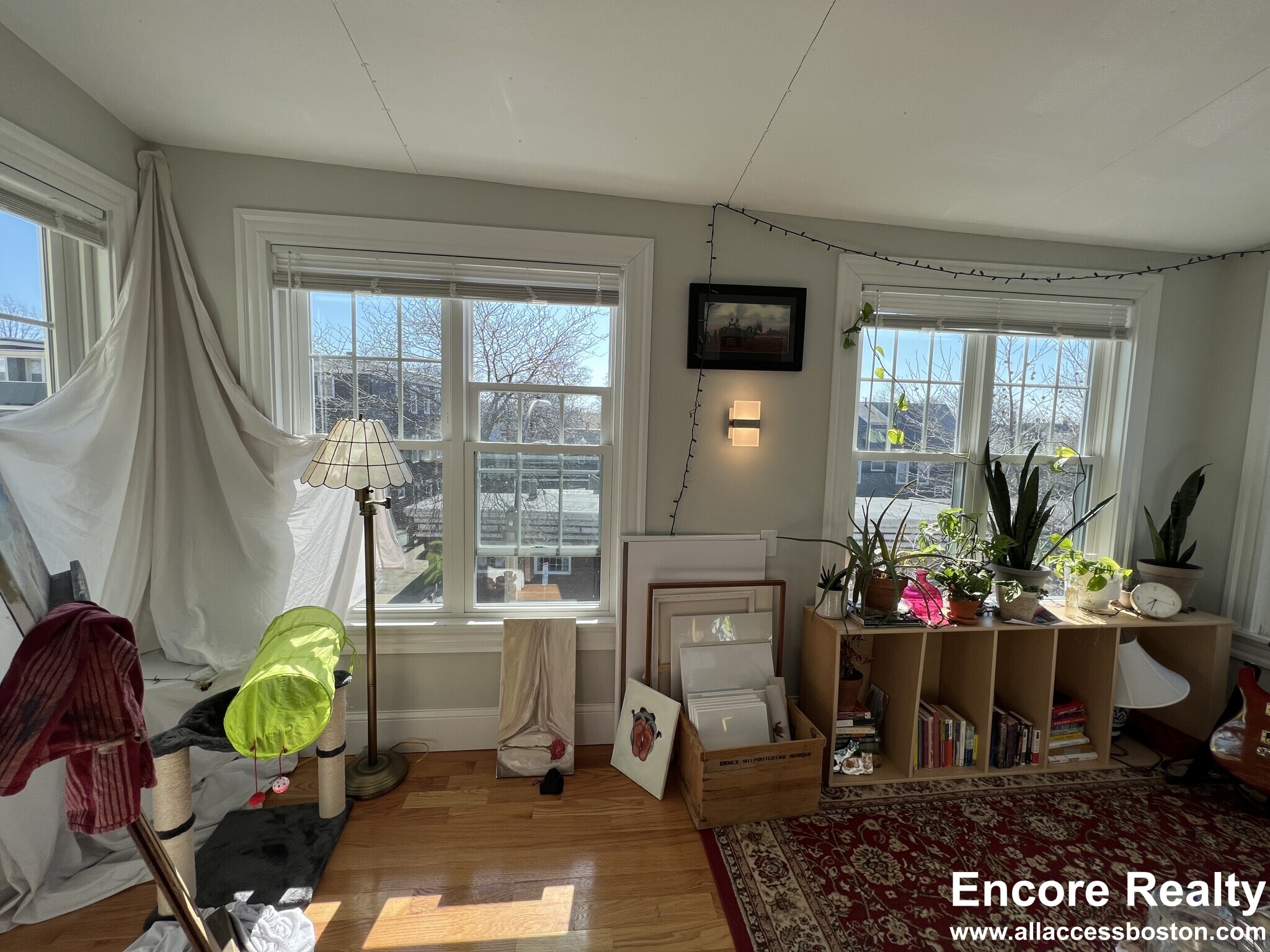 305 Highland Ave, Powder House Square