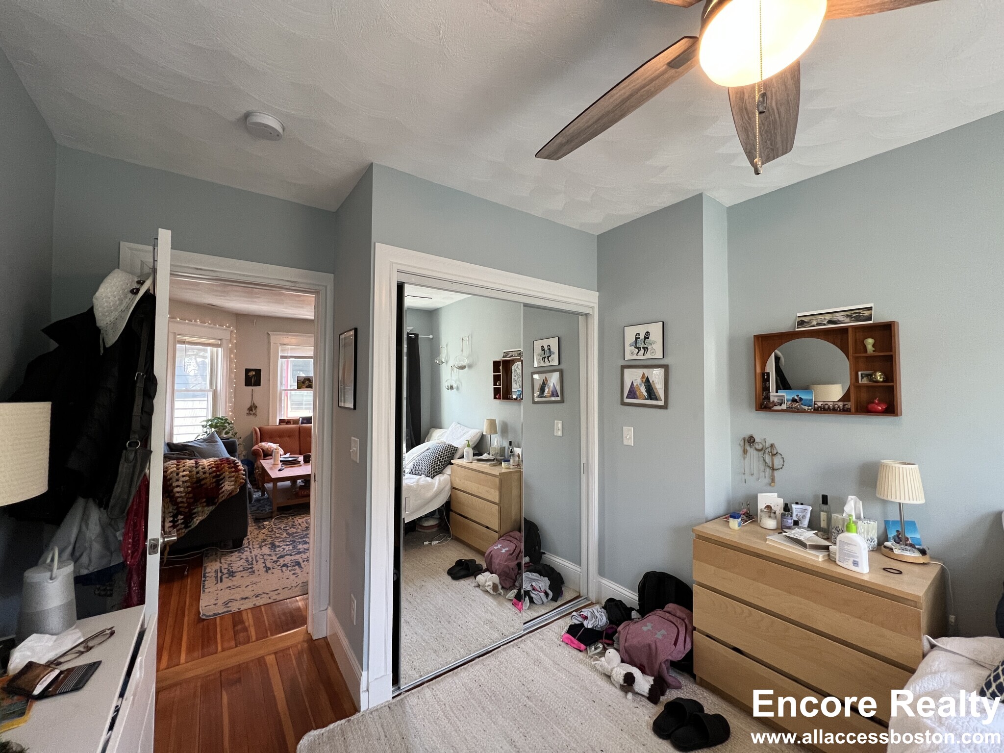 305 Highland Ave, Powder House Square