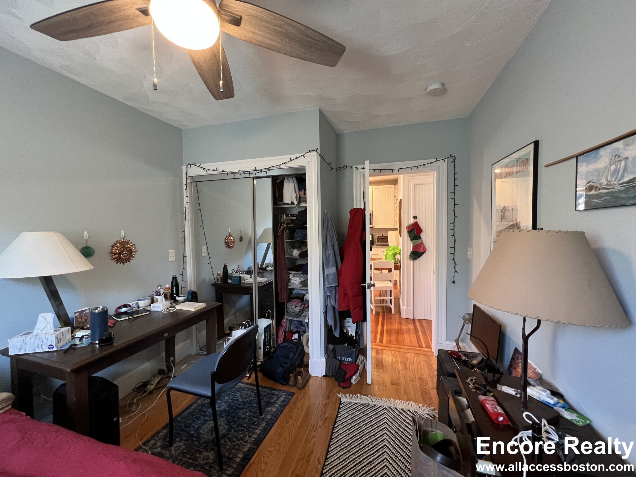 305 Highland Ave, Powder House Square