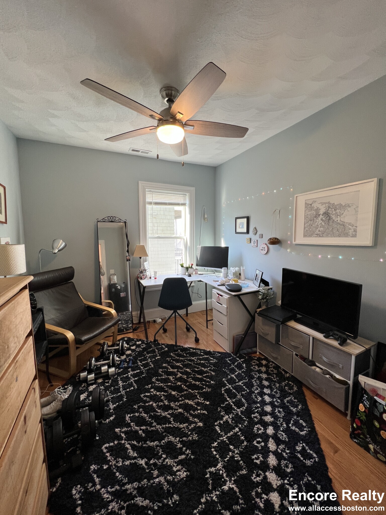 305 Highland Ave, Powder House Square