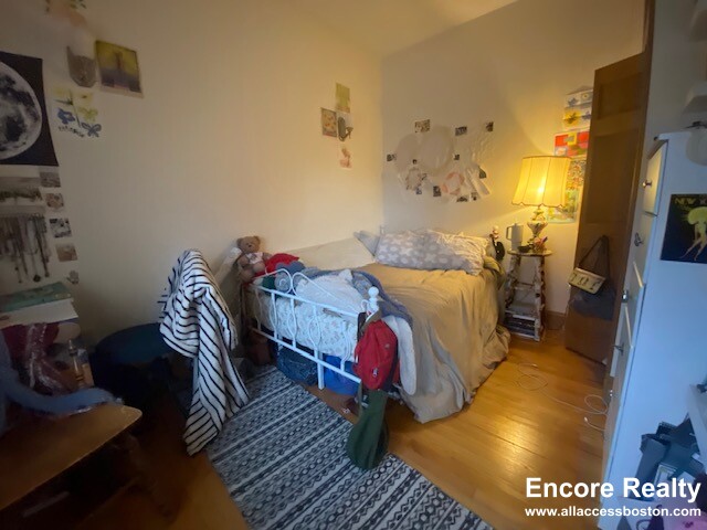 97 Myrtle St, Beacon Hill