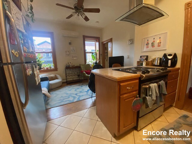 97 Myrtle St, Beacon Hill