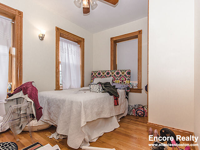 60 Phillips St, Beacon Hill