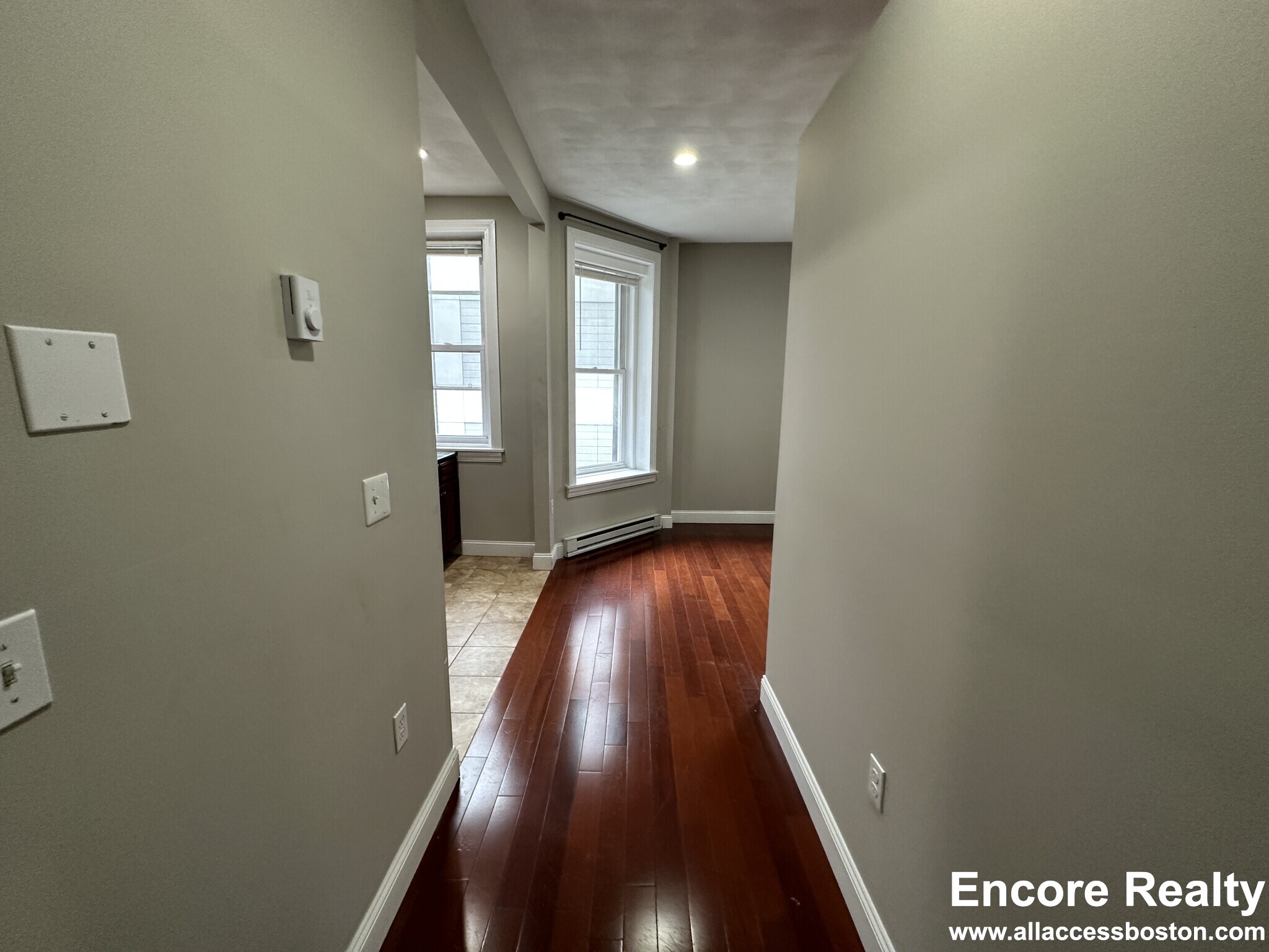 250 Newbury St, Back Bay