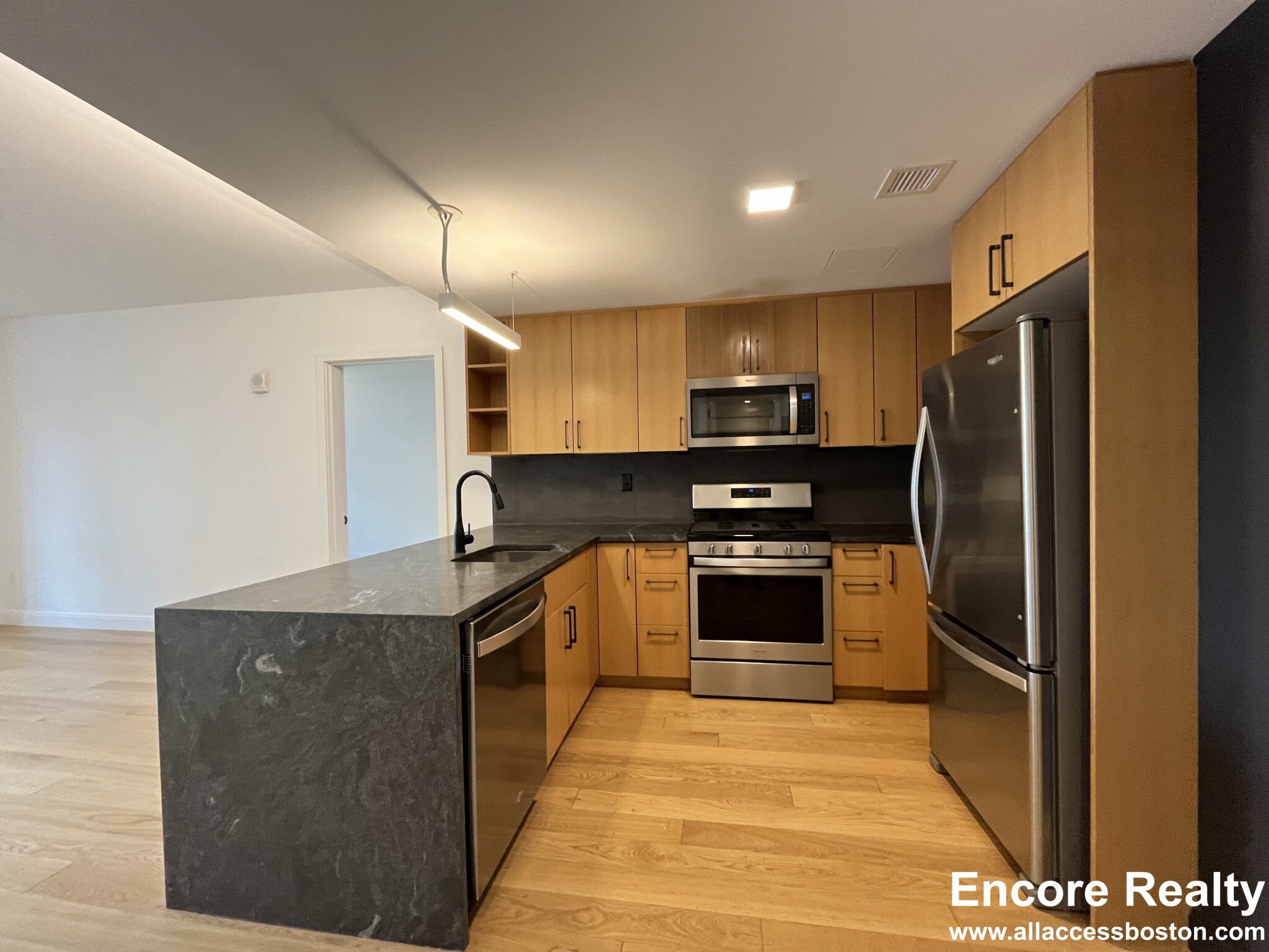 83 Gardner St, Allston