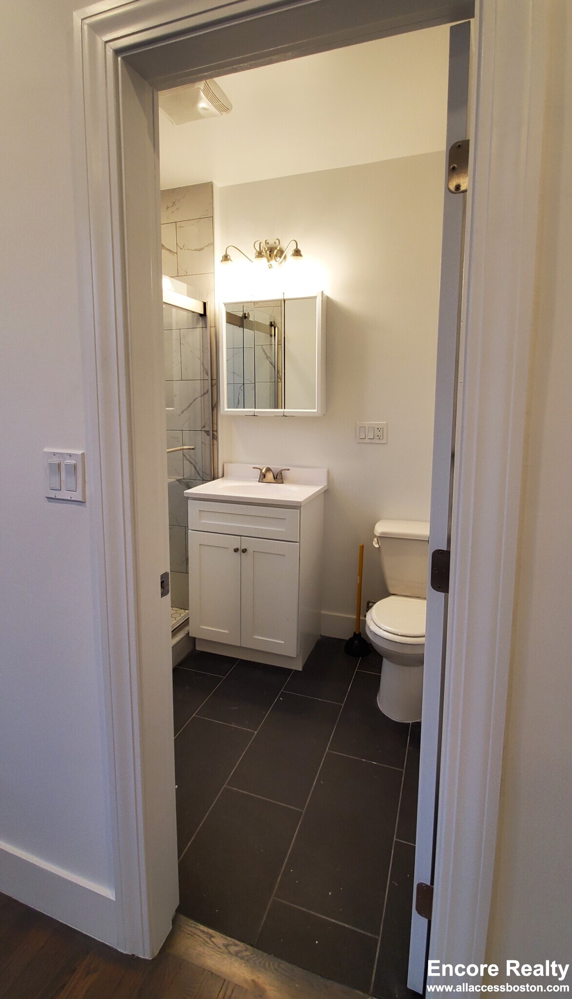 11 Queensberry St, Fenway