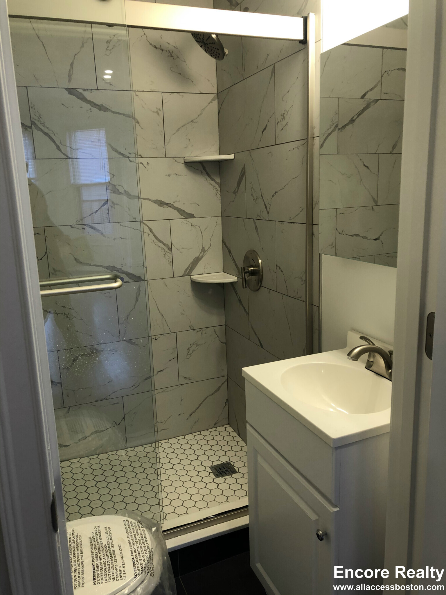 225 Newbury St, Back Bay