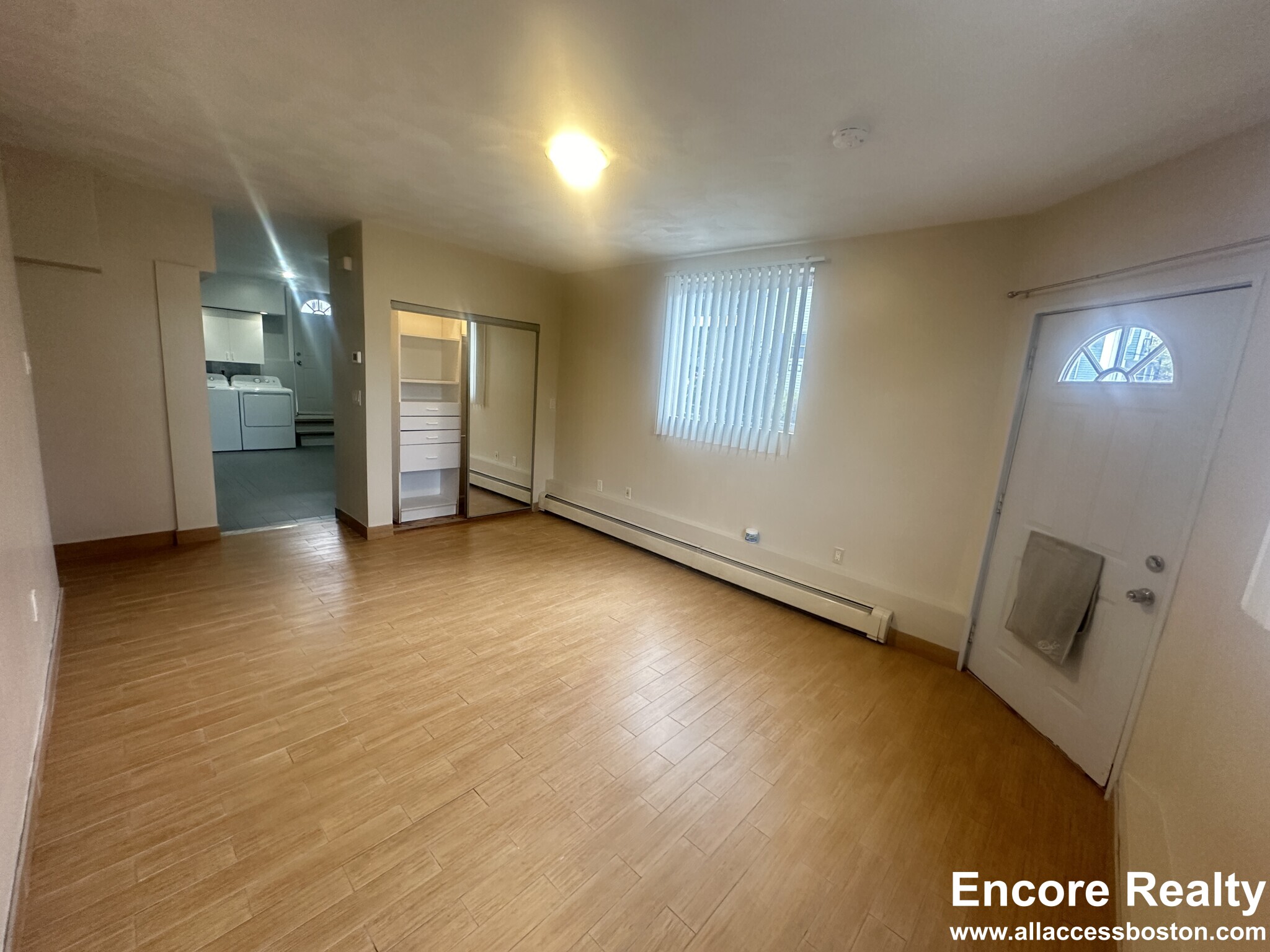 90 Albion St, Powder House Square