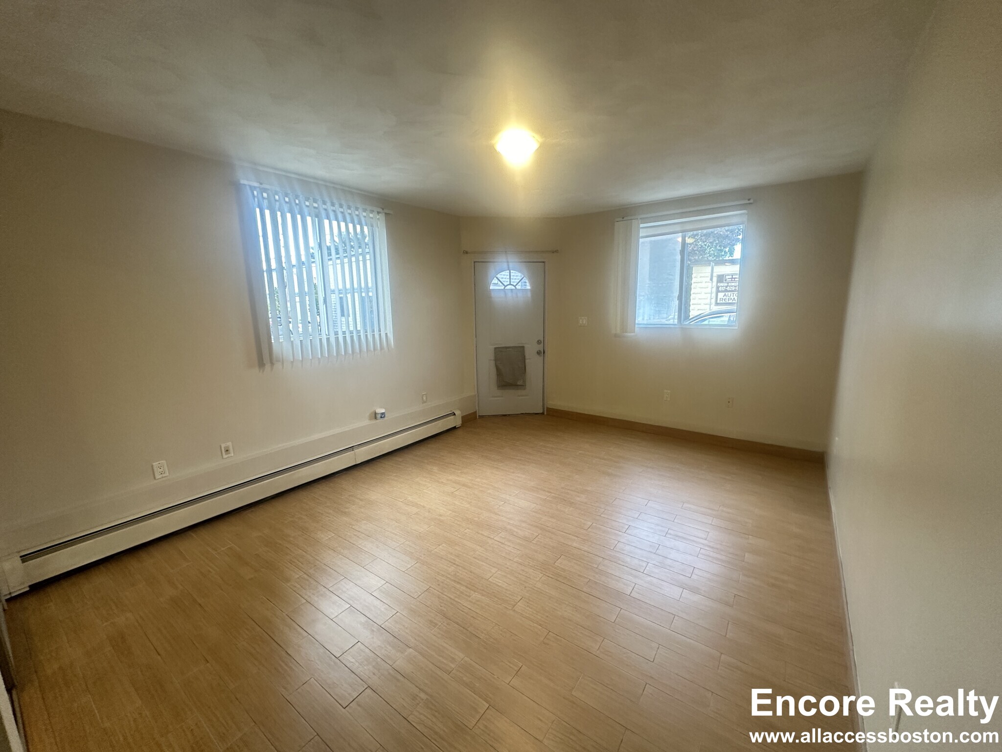 90 Albion St, Powder House Square