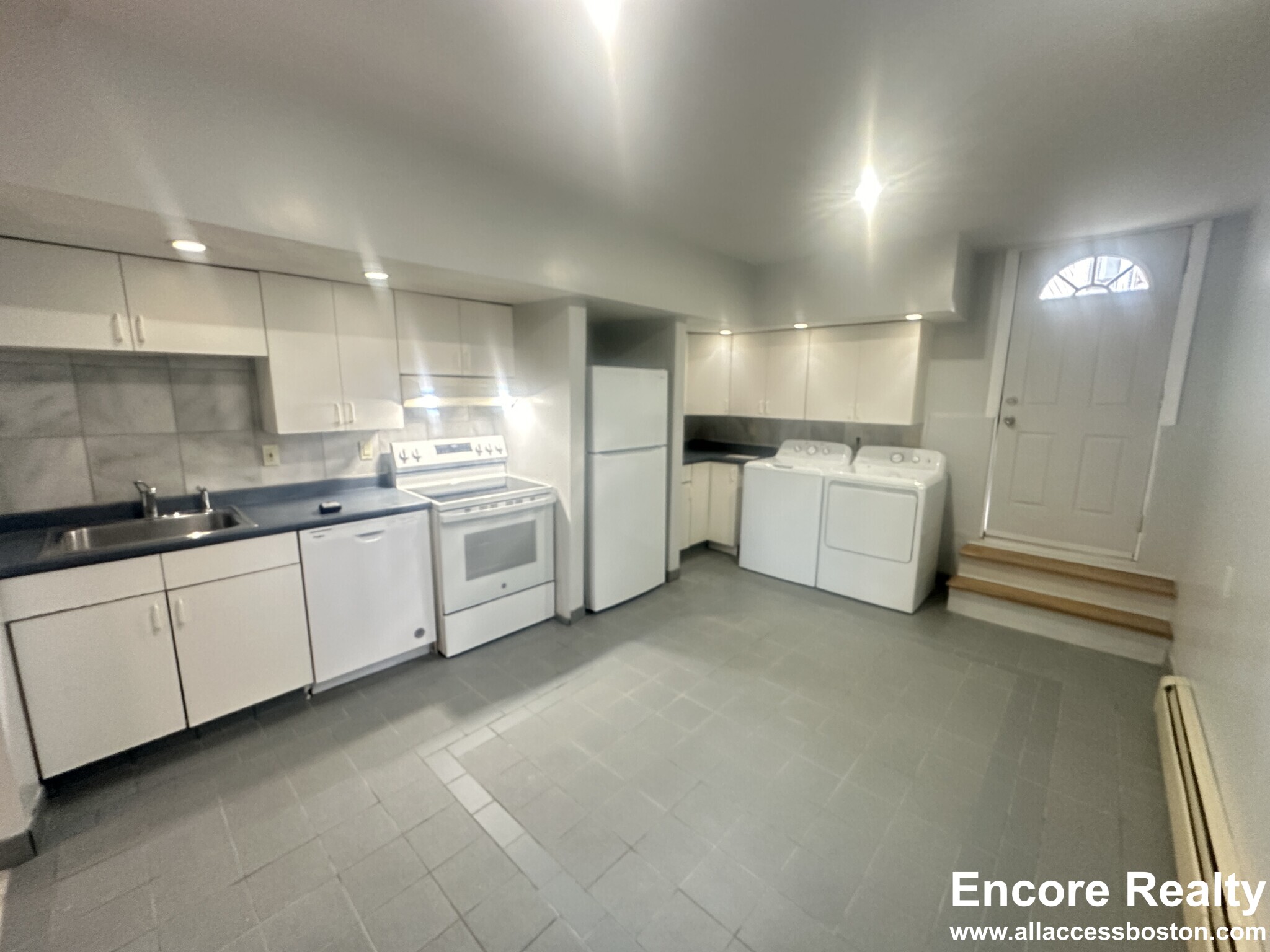 90 Albion St, Powder House Square