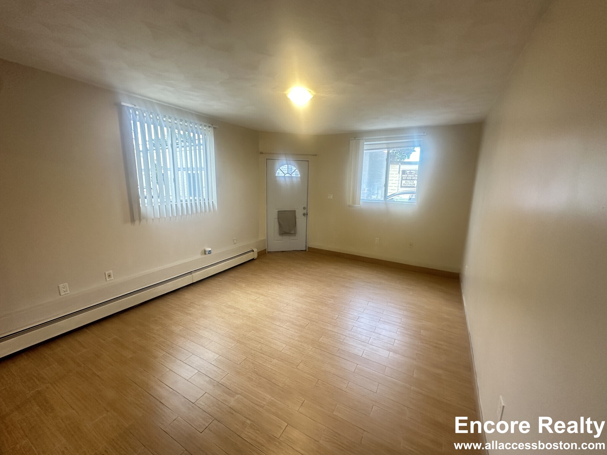 90 Albion St, Powder House Square