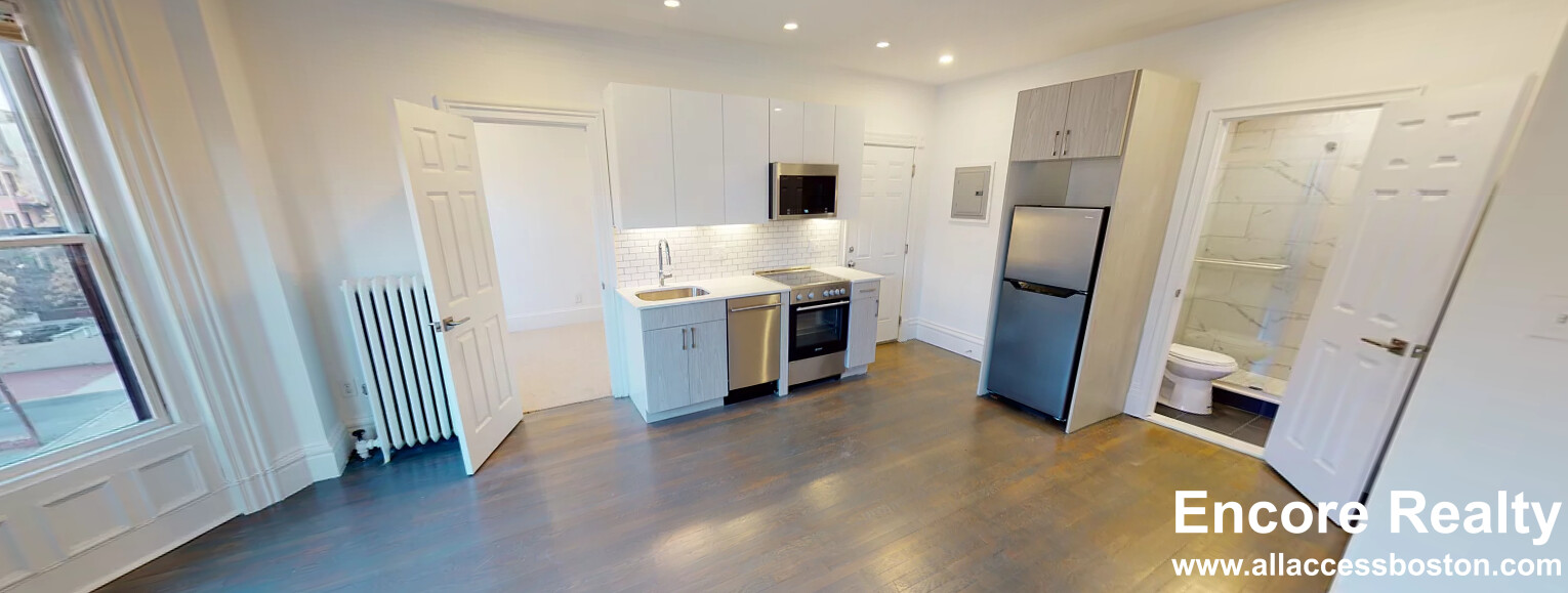 225 Newbury St, Back Bay