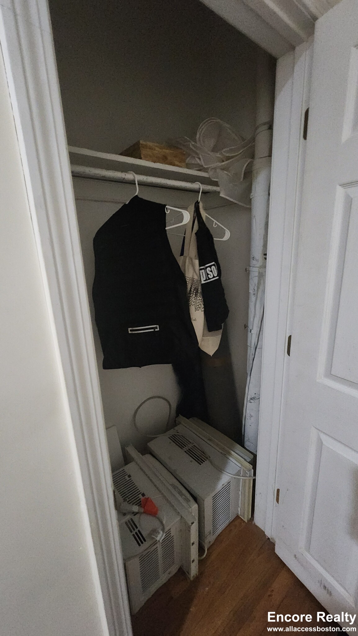 66 Egmont St, North Brookline