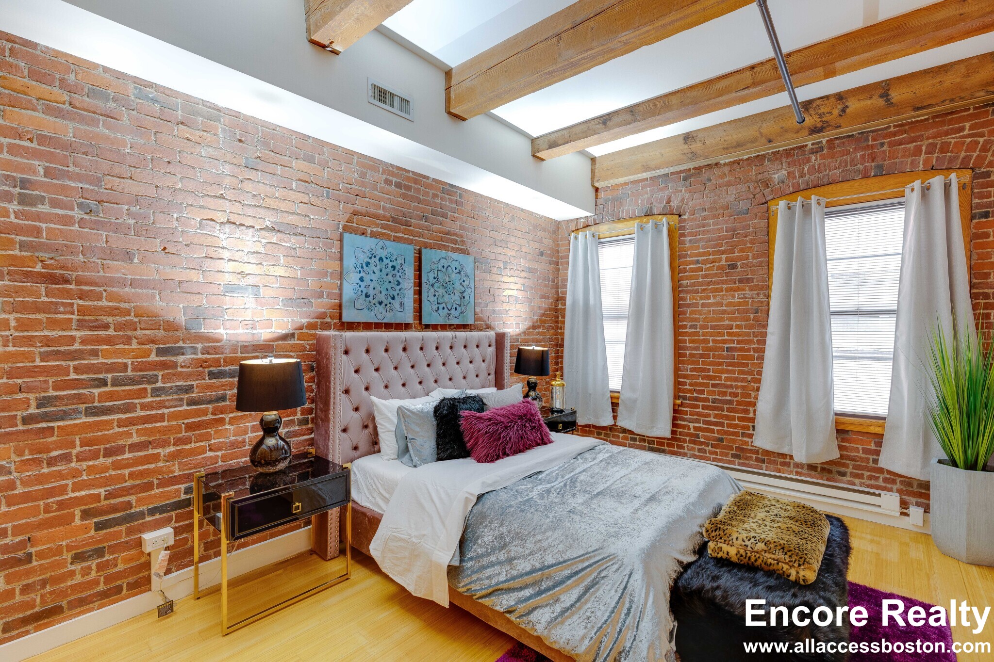 254 Friend St, West End