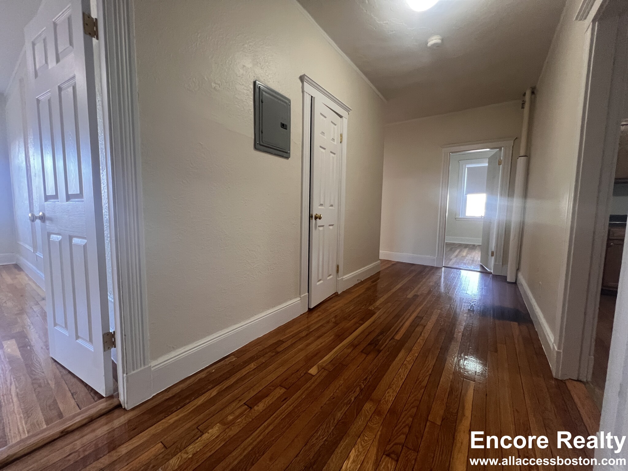 1820 Commonwealth Ave, Brighton